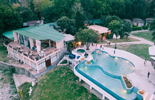 manu maharani resort